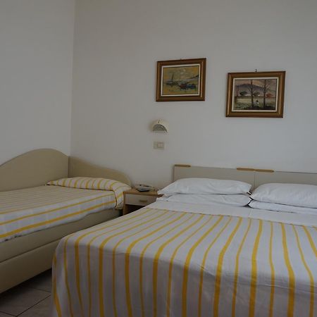 Hotel Aurora Gabicce Mare Zewnętrze zdjęcie
